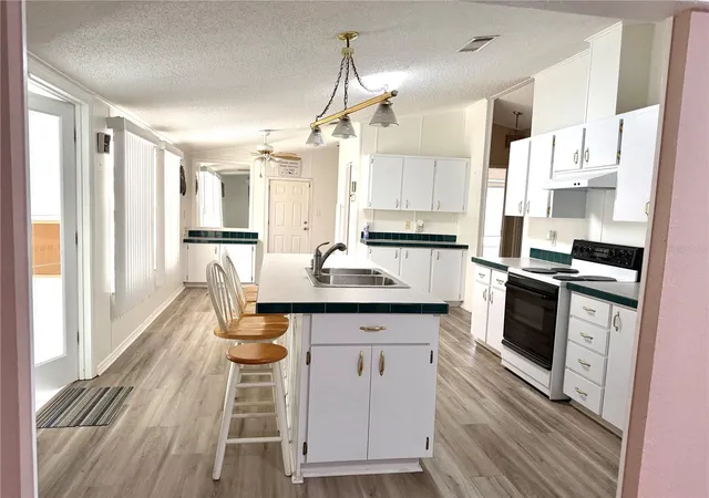 5th image of 8739 Highpoint Blvd, Brooksville, FL 34613 | MLS# W7888776