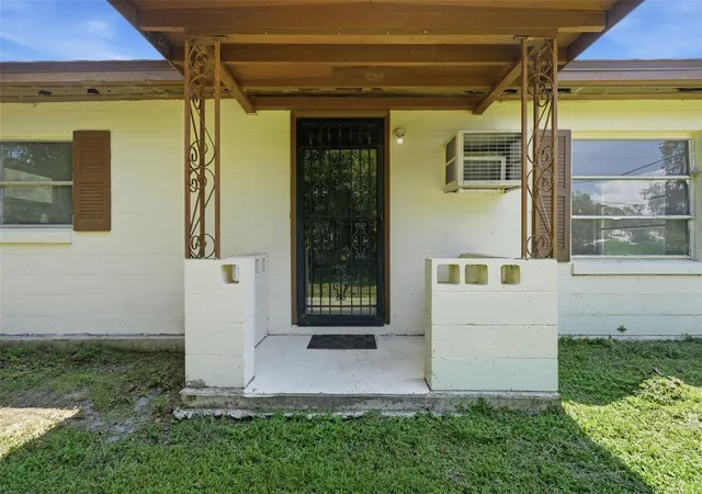 3rd image of 45828 Deer St, Paisley, FL 32767 | MLS# O6435345
