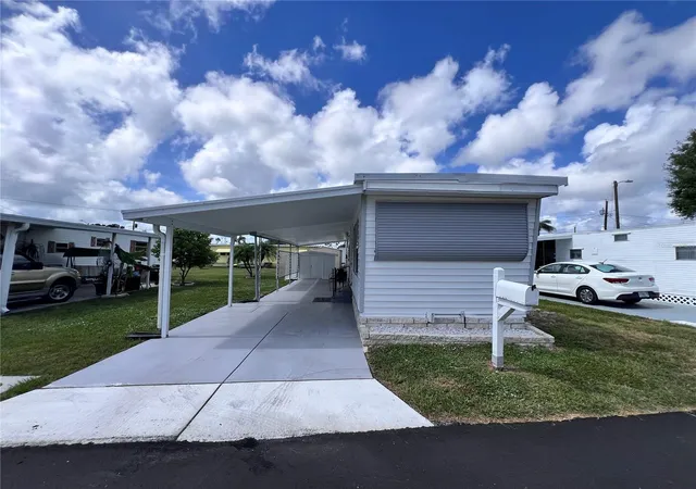 3rd image of 12674 Seminole Blvd #C35, Largo, FL 33778 | MLS# TB8540937