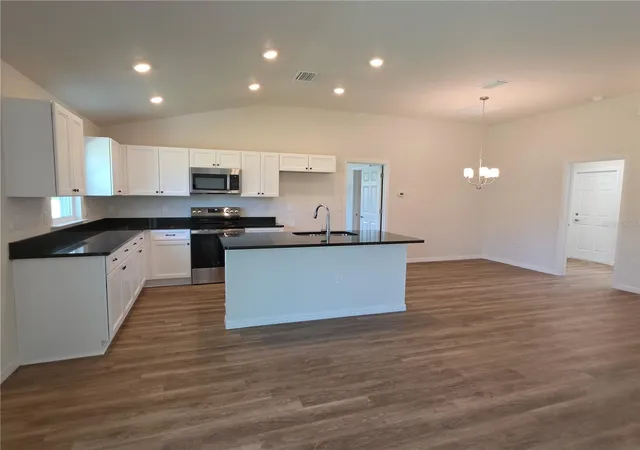 Photo 4 of Single family home for sale at 8270 N Wakefield Dr, Dunnellon, FL 34434 | MLS# OM730792 | Listing updated on 2026-08-21