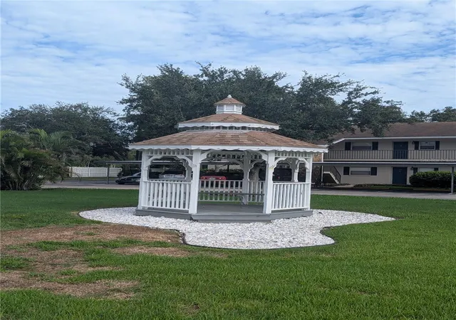 Photo 3 of Sale Pending at 9881 113Th St #220, Seminole, FL 33772 | MLS# W7888779 | Listing updated on 2026-08-30