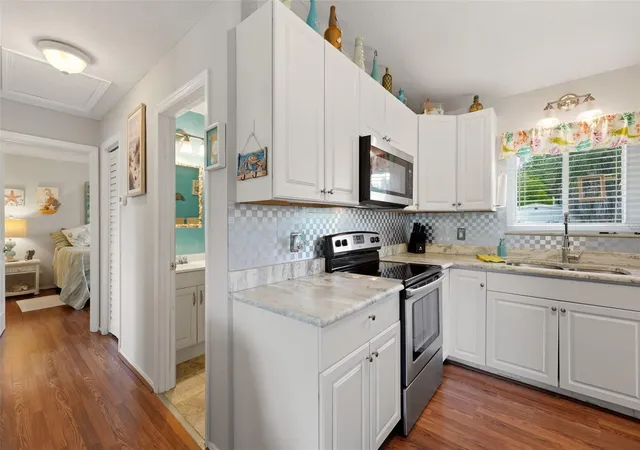 Photo 2 of Single family home for sale at 10182 Gulfstream Blvd, Englewood, FL 34224 | MLS# N6145431 | Listing updated on 2026-09-15