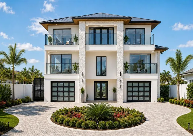 Photo 1 of Single family home for sale at 335 N Washington Dr, Sarasota, FL 34236 | MLS# TB8540959 | Listing updated on 2026-09-22