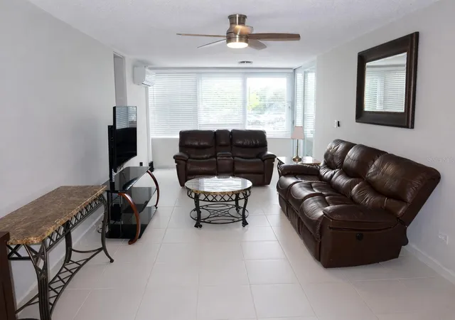 Photo 2 of Condo for sale at 27 Ave Laguna Gdns #GH, Carolina, PR 00979 | MLS# PR9123575 | Listing updated on 2026-08-21