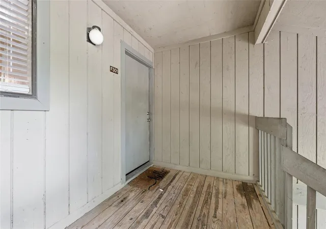 2nd image of 85 Se 16th Ave #F301, Gainesville, FL 32601 | MLS# GC542900