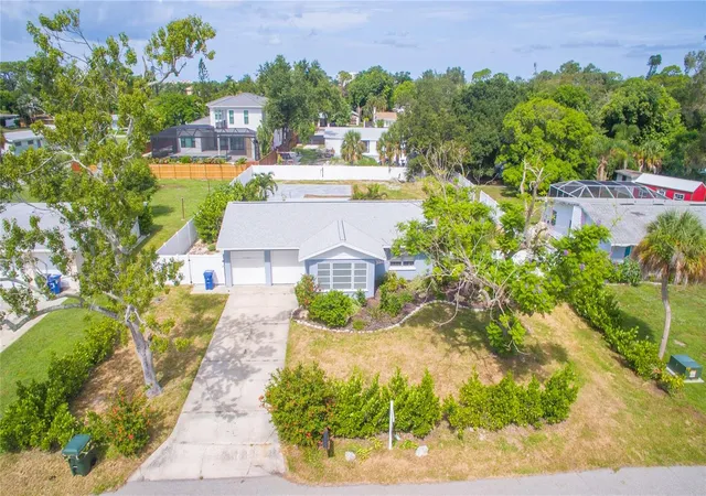 Photo 1 of Sale Pending at 6344 Glencoe Ave, Sarasota, FL 34231 | MLS# A4703607 | Listing updated on 2026-08-28