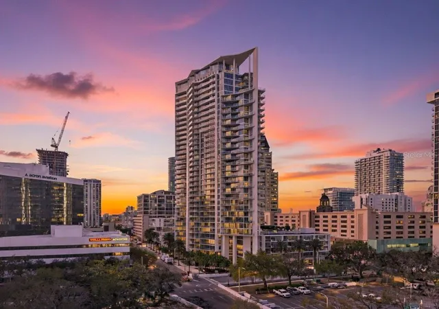 Condo for sale at 175 1st Street S St #1106, Saint Petersburg, FL 33701 | MLS# TB8540969