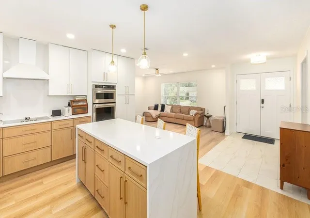 5th image of 2086 Winnetka Ct, Orlando, FL 32818 | MLS# O6435368
