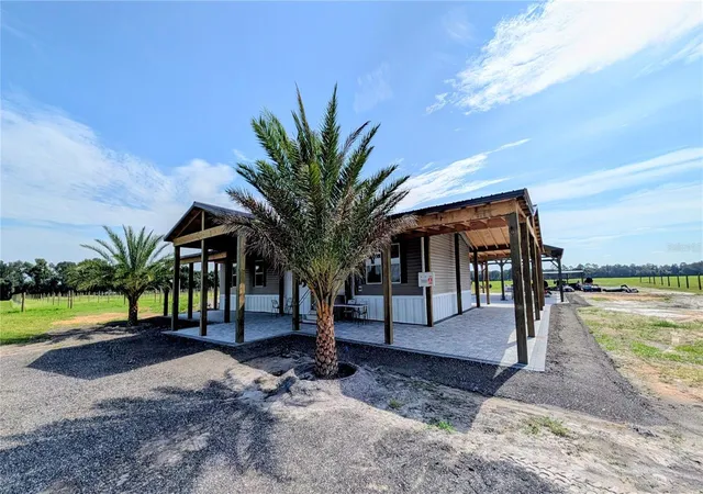 Photo 3 of Manufactured home for sale at 610 N Hollandtown Rd, Wauchula, FL 33873 | MLS# P4939654 | Listing updated on 2026-08-22