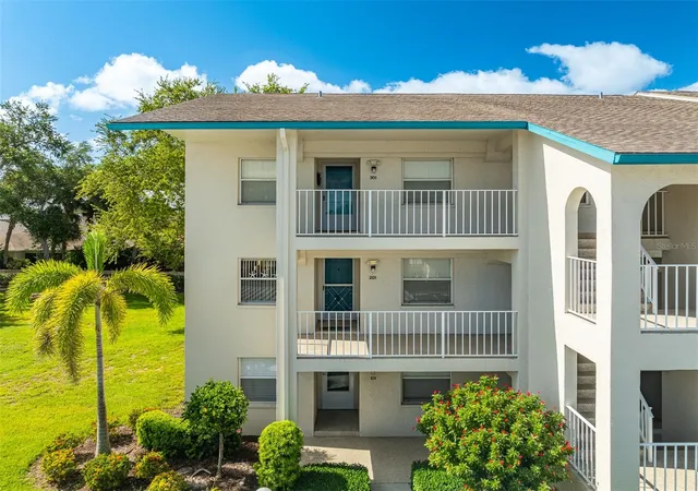 38th image of 7301 29th Avenue Dr W #201, Bradenton, FL 34209 | MLS# TB8540974
