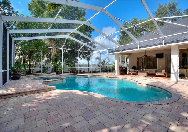 Photo 3 of Single family home for sale at 9469 Waterford Oaks Dr, Winter Haven, FL 33884 | MLS# TB8540975 | Listing updated on 2026-10-06