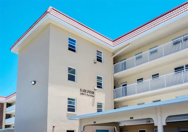 1st image of 1300 N Portofino Dr #305, Sarasota, FL 34242 | MLS# A4703610
