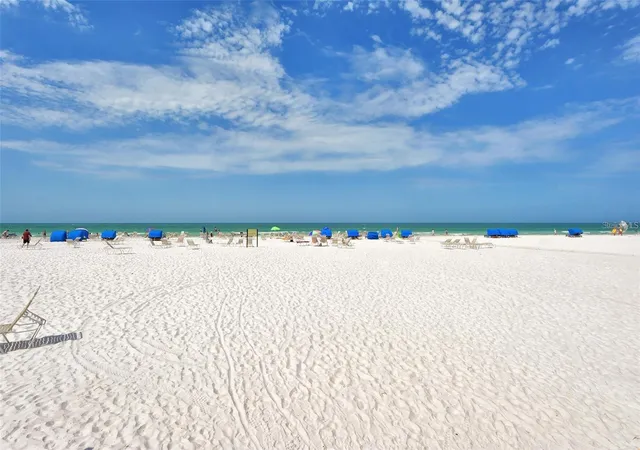 2nd image of 1300 N Portofino Dr, SARASOTA, FL 34242