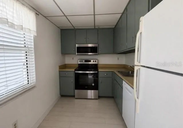 Photo 3 of Condo for sale at 1740 Pine Valley Dr #205, Fort Myers, FL 33907 | MLS# O6435382 | Listing updated on 2026-08-21