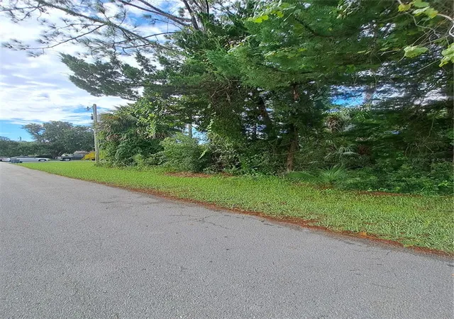 2nd image of 24 Ramrock Ln, Palm Coast, FL 32164 | MLS# FC320852