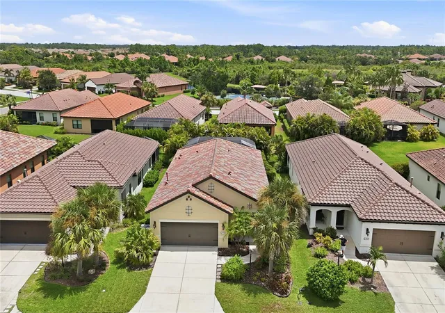 Photo 3 of Sale Pending at 216 Alfero Wy, Nokomis, FL 34275 | MLS# A4703613 | Listing updated on 2026-08-28
