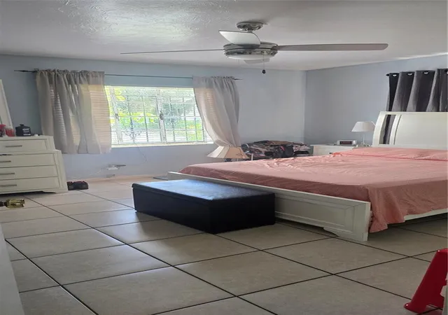 Photo 2 of Single family home for sale at 1205 E 26th Avenue, Tampa, FL 33605 | MLS# TB8540987 | Listing updated on 2026-09-16