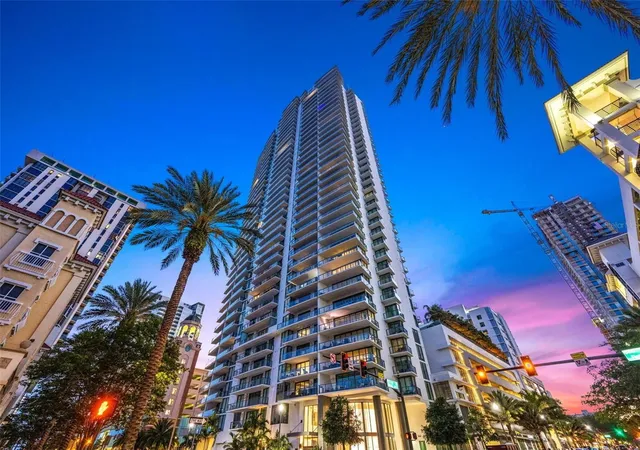 Photo 1 of Condo for sale at 100 1st Ave N #1603, St Petersburg, FL 33701 | MLS# TB8540991 | Listing updated on 2026-08-29