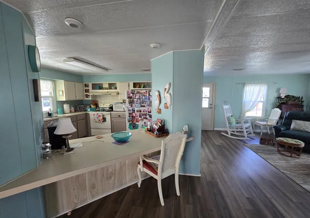 4th image of 86 Parson Dr, Winter Haven, FL 33884 | MLS# P4939656