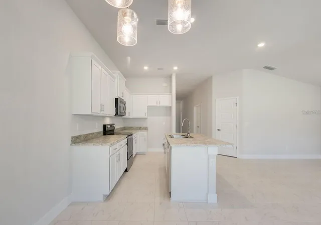 5th image of 4404 Sw 92Nd Pl Rd, Ocala, FL 34476 | MLS# OM730803