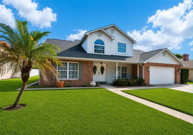 Photo 1 of Single family home for sale at 1424 Dumont Dr, Valrico, FL 33596 | MLS# TB8540999 | Listing updated on 2026-09-25