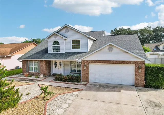 Photo 2 of Single family home for sale at 1424 Dumont Dr, Valrico, FL 33596 | MLS# TB8540999 | Listing updated on 2026-09-25