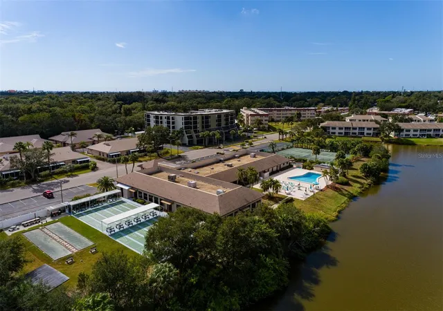 2nd image of 10036 63Rd Ave N, ST PETERSBURG, FL 33708