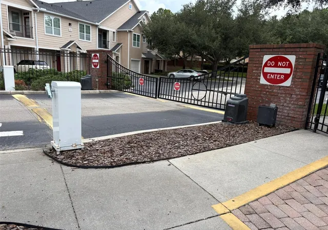 2nd image of 1101 Vintage Vlg Ln, OCOEE, FL 34761