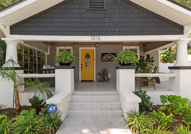 Photo 3 of Single family home for sale at 1015 E Crawford St, Tampa, FL 33604 | MLS# TB8541014 | Listing updated on 2026-09-21