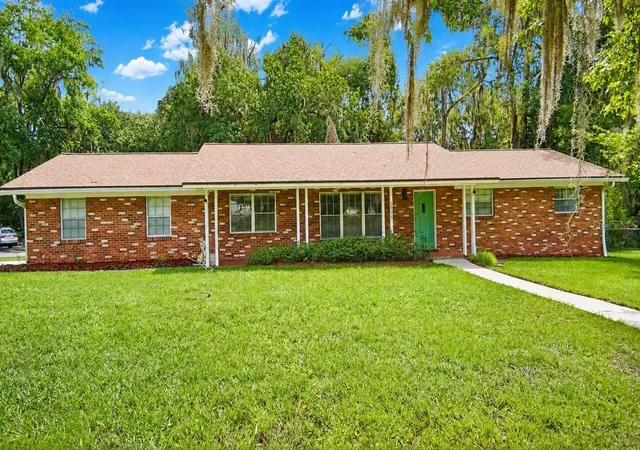 1st image of 1705 Nw 21st St, Gainesville, FL 32605 | MLS# GC542902