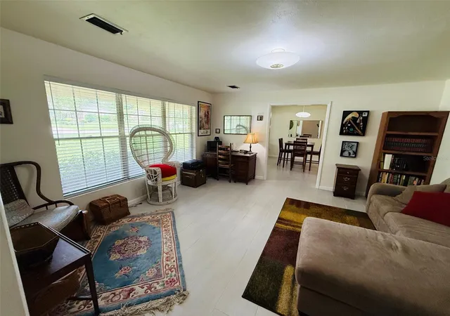 Photo 3 of Single family home for sale at 1705 Nw 21st St, Gainesville, FL 32605 | MLS# GC542902 | Listing updated on 2026-09-03