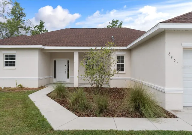 Photo 4 of Single family home for sale at 8451 Nuzum Rd, Weeki Wachee, FL 34613 | MLS# OM730805 | Listing updated on 2026-10-03