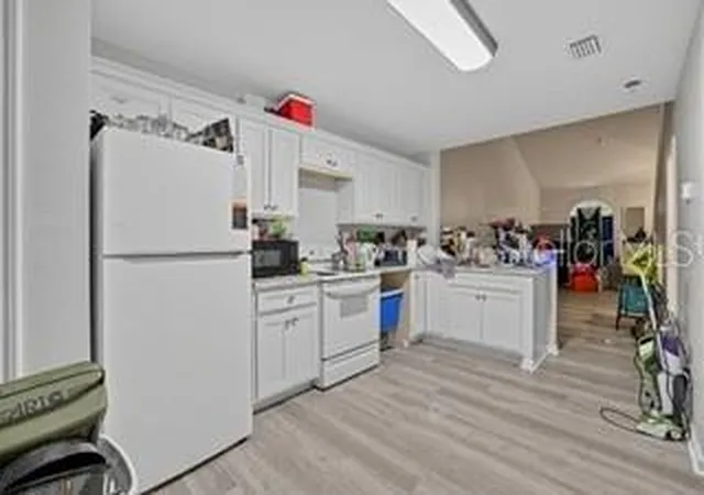 Photo 4 of Townhouse for sale at 3112 Meadow St, Lynn Haven, FL 32444 | MLS# L4964463 | Listing updated on 2026-09-08