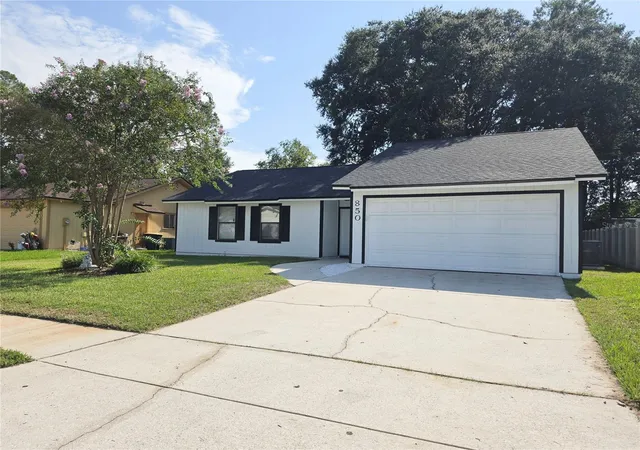 Photo 3 of Single family home for sale at 850 Aries Rd W, Jacksonville, FL 32216 | MLS# FC320854 | Listing updated on 2026-09-24