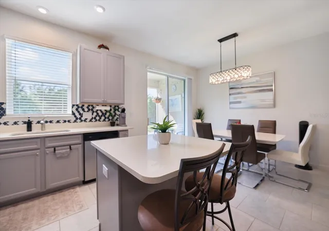 4th image of 11814 Sky Acres Ter, Bradenton, FL 34211 | MLS# TB8541032