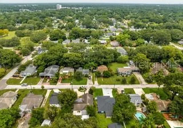 Photo 38 of Single family home for sale at 918 W Braddock St, TAMPA, FL 33603 | MLS# TB8541034 | Listing updated on 2026-10-07