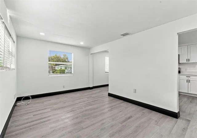 2nd image of 3611 3rd Ave S, St Petersburg, FL 33711 | MLS# TB8541037
