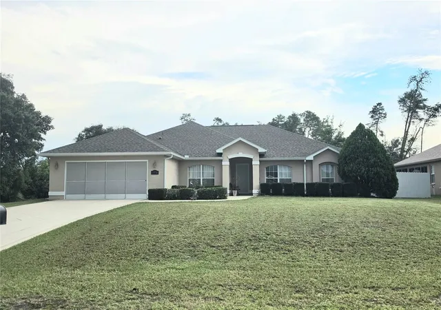Photo 1 of Sale Pending at 3910 Sw 103rd Street Rd, Ocala, FL 34476 | MLS# OM730807 | Listing updated on 2026-09-17