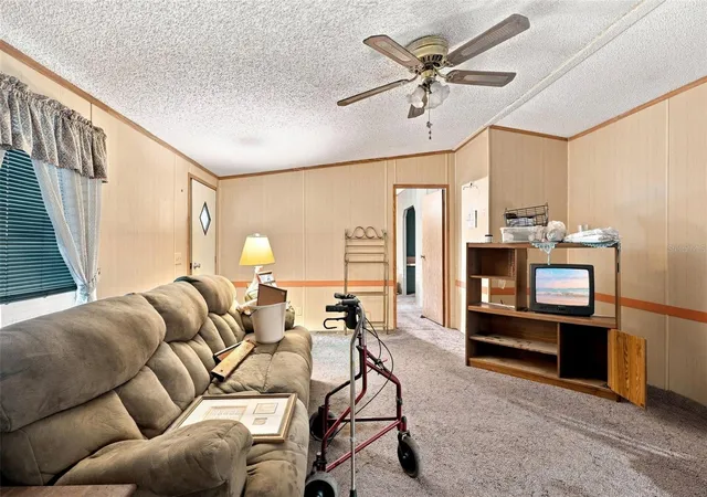 3rd image of 2746 Tropical Lake Dr, Kissimmee, FL 34741 | MLS# O6435437