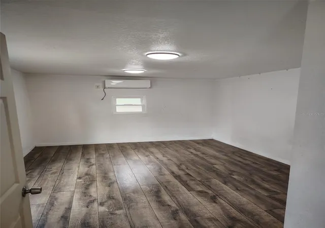 5th image of 1741 Banana Rd, Lakeland, FL 33810 | MLS# TB8541047