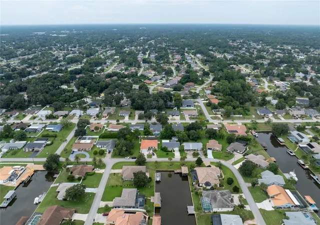 5th image of 28 Fleming Ct, Palm Coast, FL 32137 | MLS# FC320857