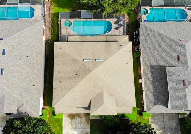 Photo 2 of Single family home for sale at 7772 Basnett Cir, Kissimmee, FL 34747 | MLS# O6435446 | Listing updated on 2026-09-01