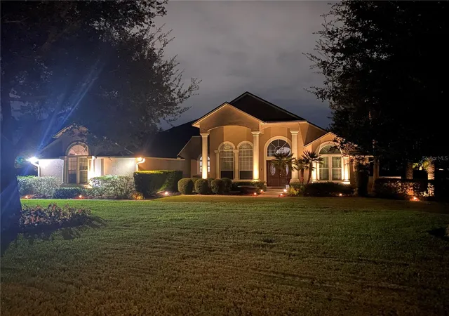 Photo 1 of Single family home for sale at 11348 Willow Gardens Dr, Windermere, FL 34786 | MLS# O6435449 | Listing updated on 2026-08-31