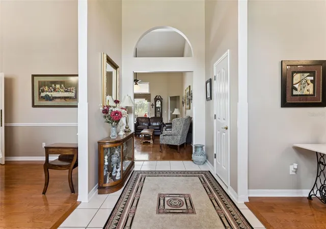 Photo 4 of Single family home for sale at 11348 Willow Gardens Dr, Windermere, FL 34786 | MLS# O6435449 | Listing updated on 2026-08-31