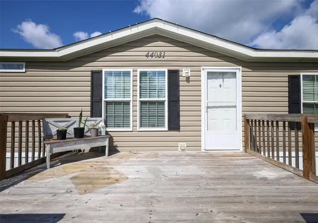 Photo 1 of Manufactured home for sale at 44031 East Rd, Paisley, FL 32767 | MLS# O6435454 | Listing updated on 2026-09-23