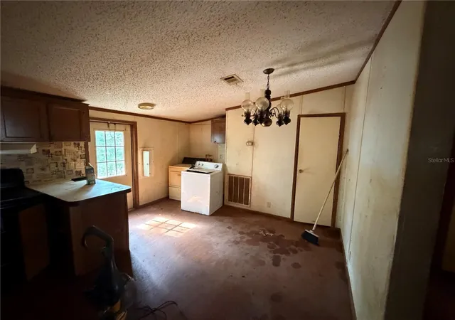 3rd image of 45901 Michigan Rd, Altoona, FL 32702 | MLS# G5116735