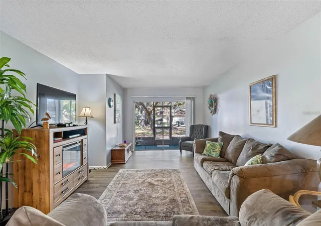 2nd image of 870 Virginia St #104, Dunedin, FL 34698 | MLS# TB8541062