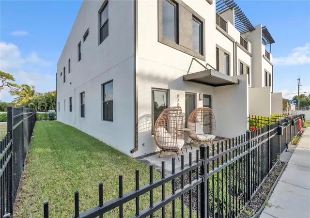 3rd image of 6214 64 Wy N, Pinellas Park, FL 33781 | MLS# TB8541064