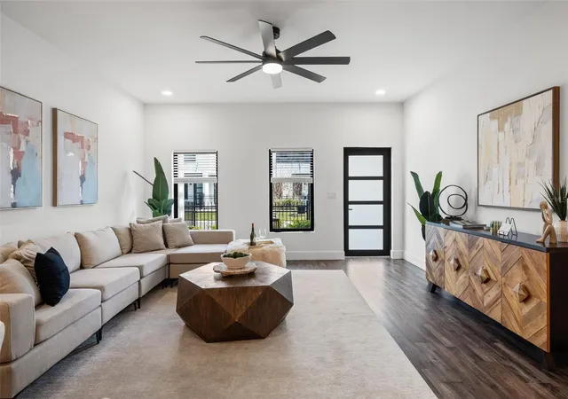 4th image of 6214 64 Wy N, Pinellas Park, FL 33781 | MLS# TB8541064
