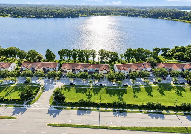 image of 10210 Fallsgrove St, Orlando, FL 32836 | MLS# O6435462